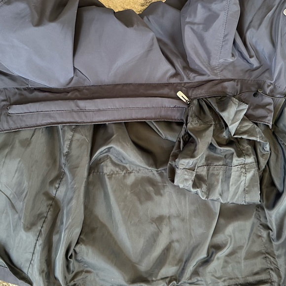 TUMI Tech JACKET Mens NAVY STOW Hood/Jacket Zip-up Windbreaker Water Resistant M - Picture 12 of 16